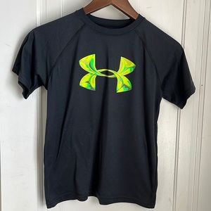 Under Armour tee size youth medium